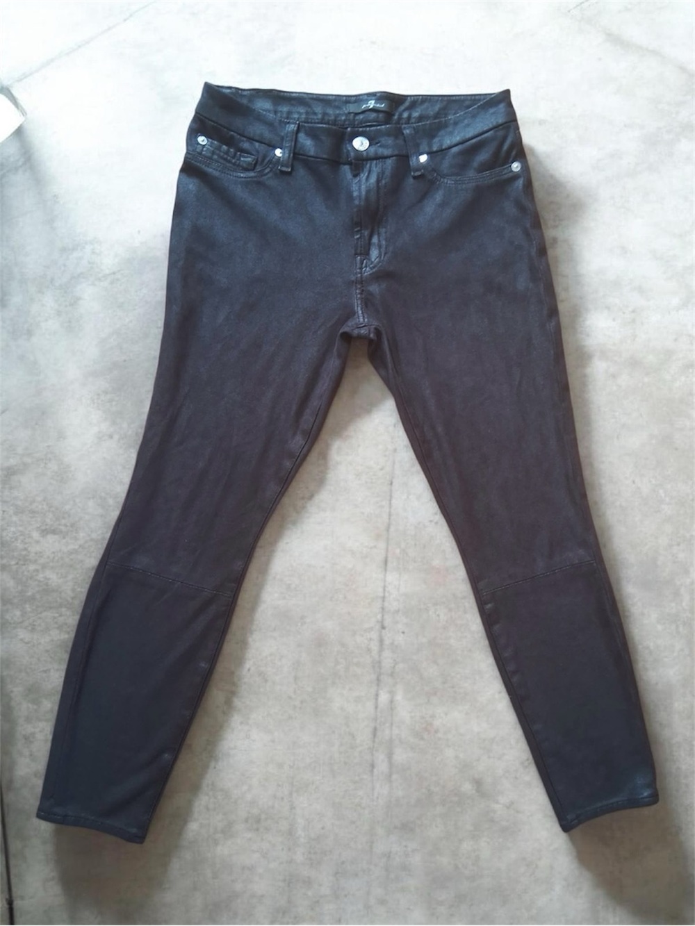 Knee Seam Skinny Pant